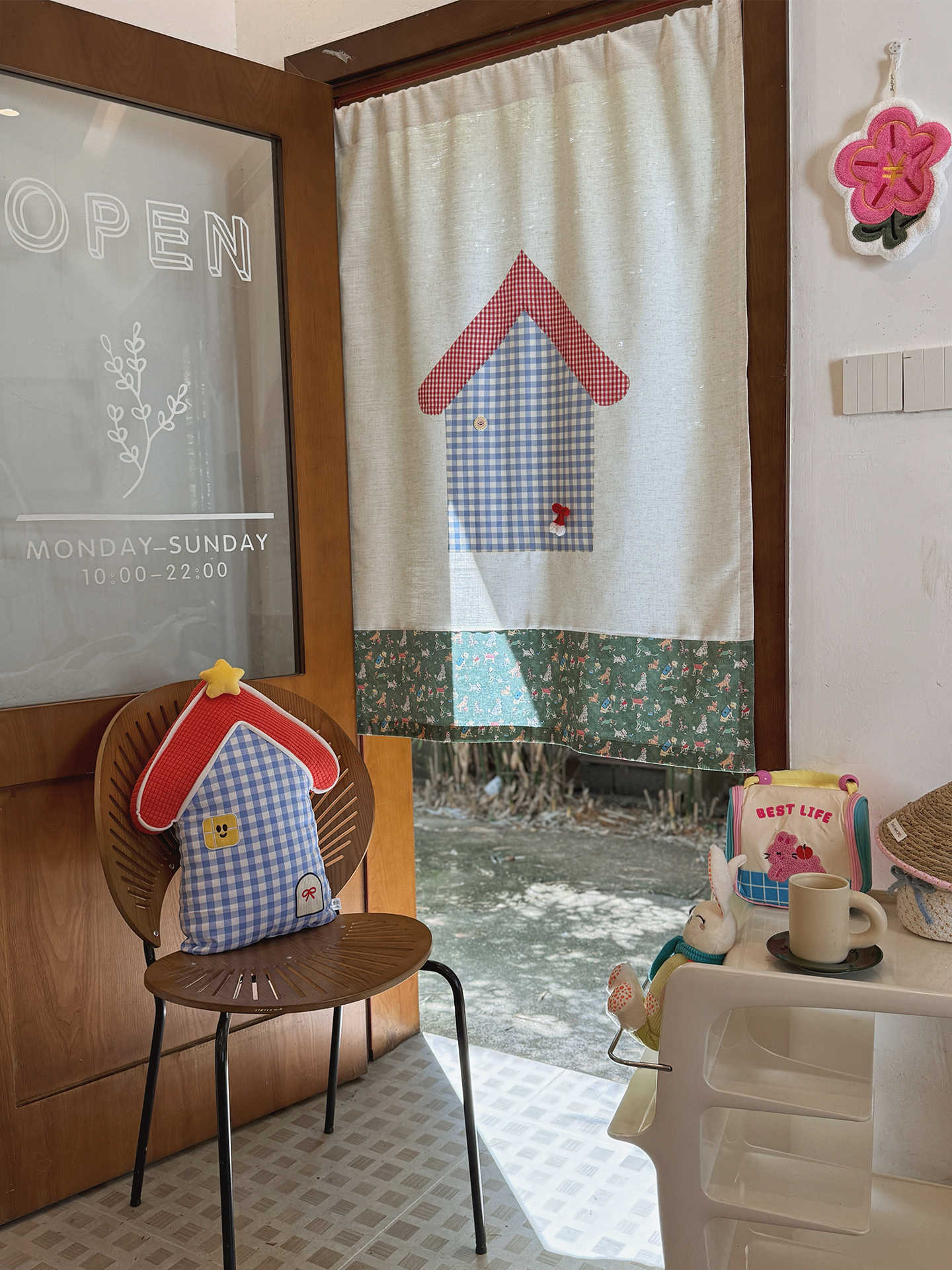 VIKAMA Gingham Small House Nor - Commercial Kitchen Ceiling 评论和价格